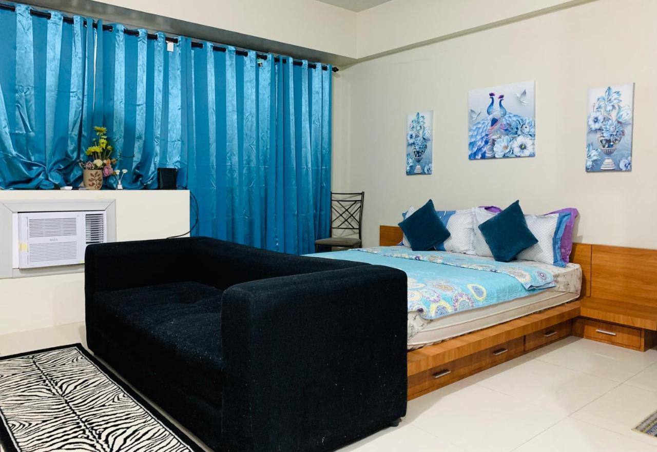 Apartment One Palm Tree - 5th Fl With Balcony - Across Terminal 3 Airport Manila